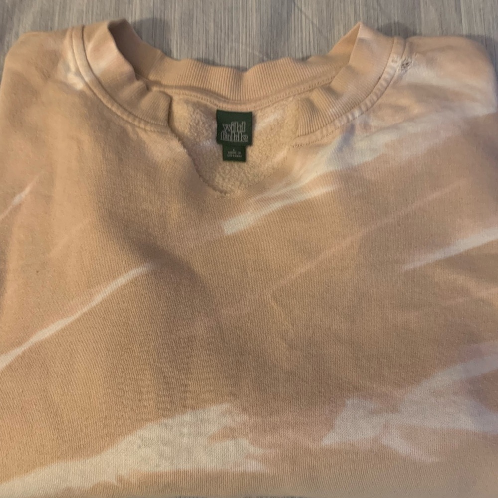 Tie-Dye Sweatshirt in Peach and White